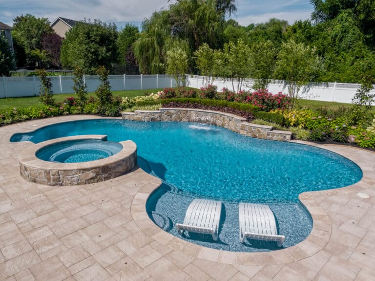 Free Form Pool Designs - Swim-Mor Pools and Spas